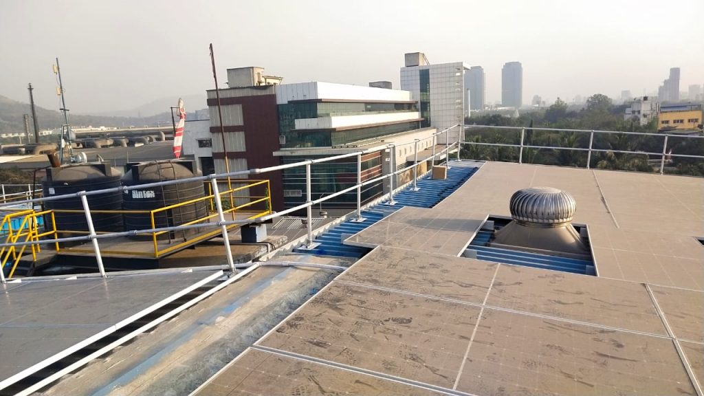 solar rooftop guardrail system